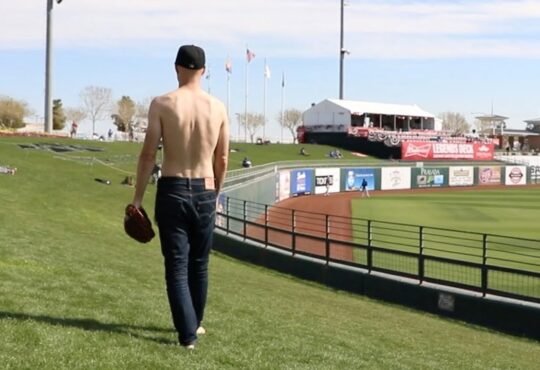 Farmers Tan: How to get Rid of a Farmers Tan