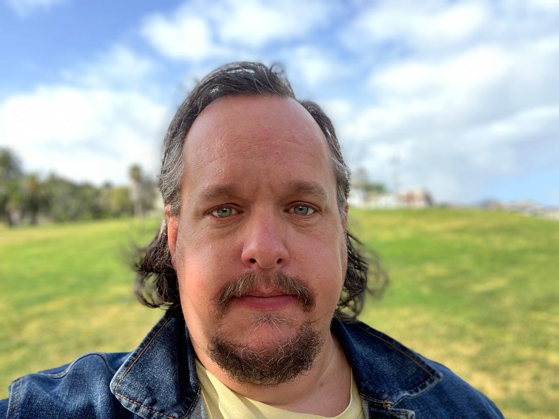 selfie-portrait-mode-se