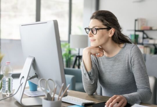why using avple