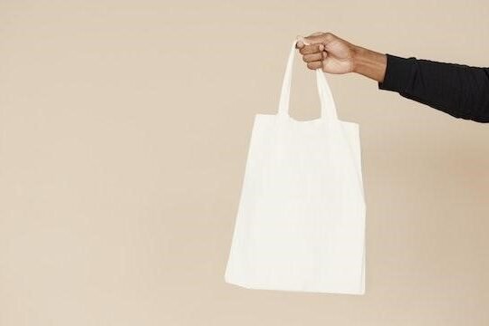 7 Creative Ways to Use Eco-Friendly Tote Bags