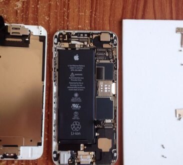 How iPhone Battery Replacements Can Save You Money