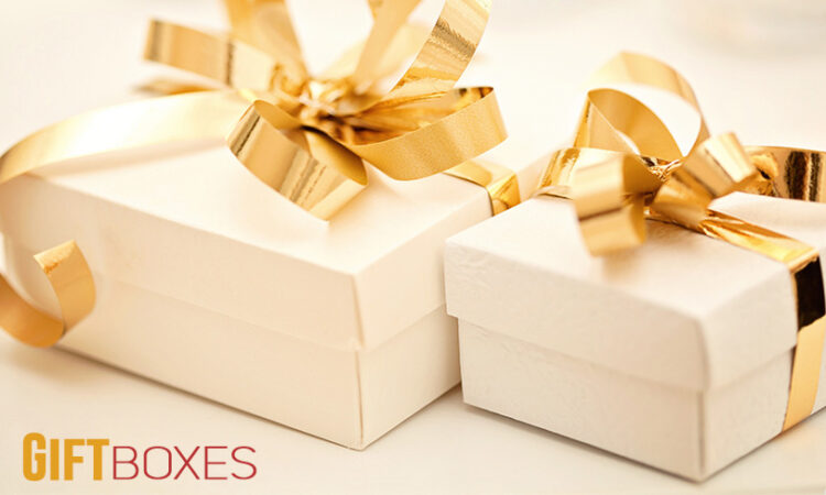 15-Engagement-Gift-Boxes-Ideas-For-Friends-And-Fam()