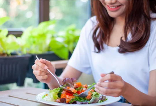 Here are the 5 best eating habits for a longer life