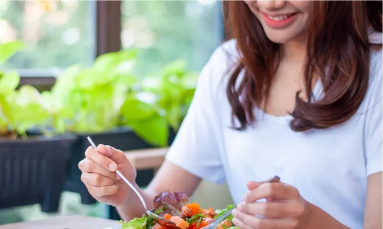 Here are the 5 best eating habits for a longer life