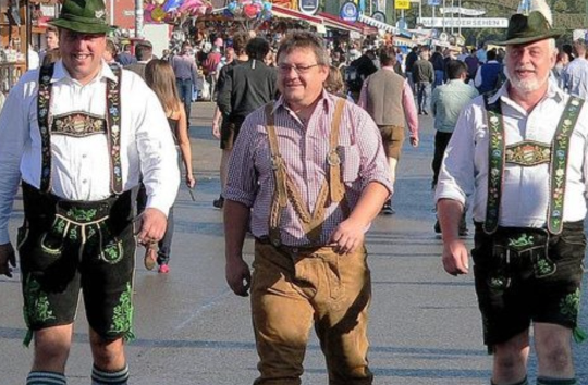 lederhosen men