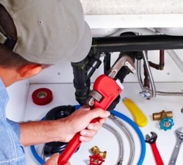 Should-You-Hire-A-Professional-Drain-Cleaning-Service-1