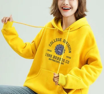 wear a hoodie