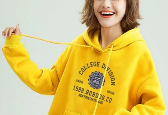 wear a hoodie