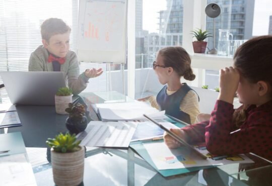 Top 9 Reasons Why School Students Need to Learn Entrepreneurial Skills