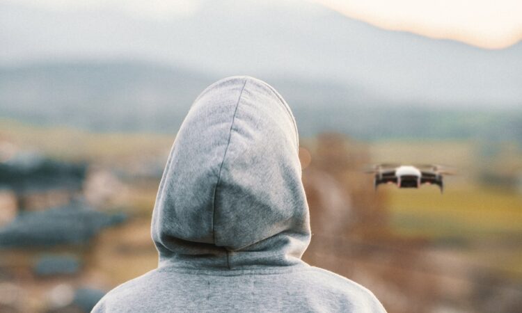 Hoodie Hacks: Mastering the Art of Style with Dos and Don'ts