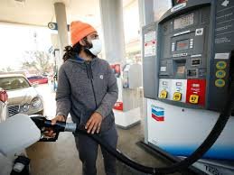 The Ripple Effect: How Oil Prices Impact the Global Economy