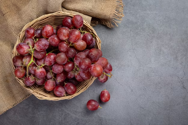 Many Health Benefits of Red Grapes