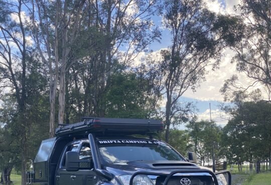 hard shell roof top tent