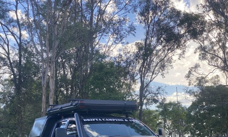 hard shell roof top tent