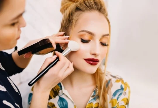 How To Look Natural with Makeup?