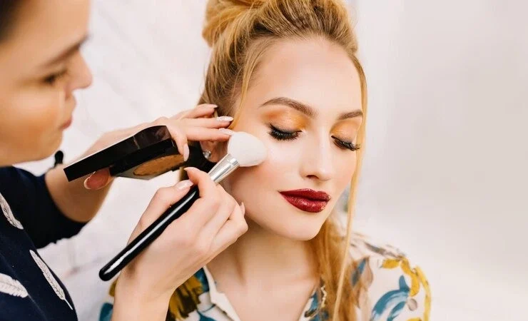 How To Look Natural with Makeup?