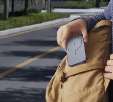 Stay Powered Up: How UGREEN Power Banks Enhance Your Travel Experience