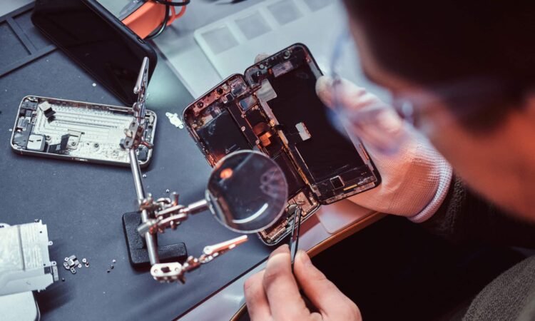 Phone Repair Cost Breakdown: What Factors Influence The Price?