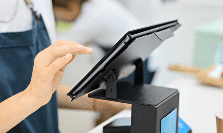 Desktop POS Machine vs Mobile POS Systems: Key Differences - Deep Techy