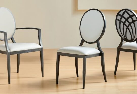 Metal Wood-Grain Chair